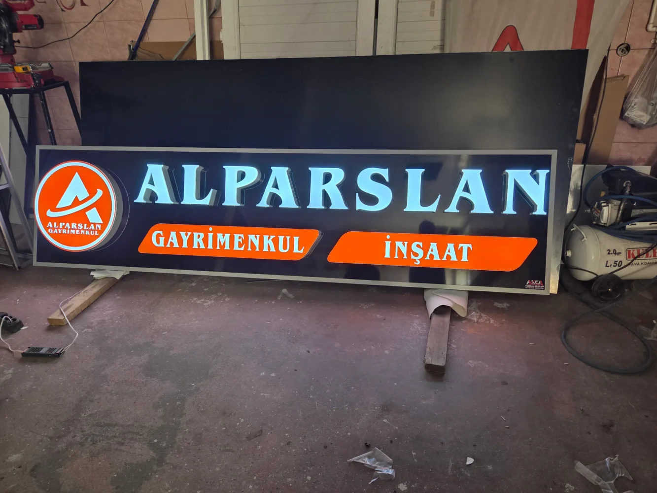 Alparslan Gayrimenkul İnşaat ışıklı kutu harf tabela